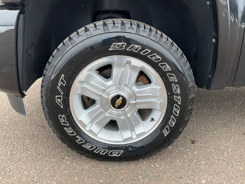 Used 2010 Chevrolet Silverado 1500 LTZ w/ Z71 Appearance Package image 34