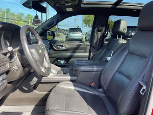 Used 2021 Chevrolet Tahoe LT w/ LT Signature Package image 16