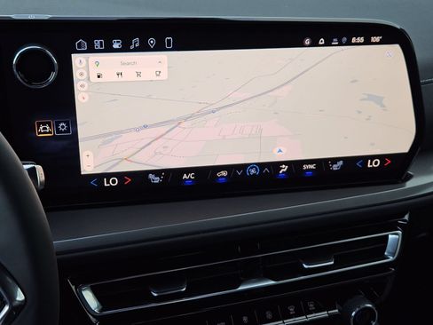 New 2027 Chevrolet Traverse LT FWD image 17