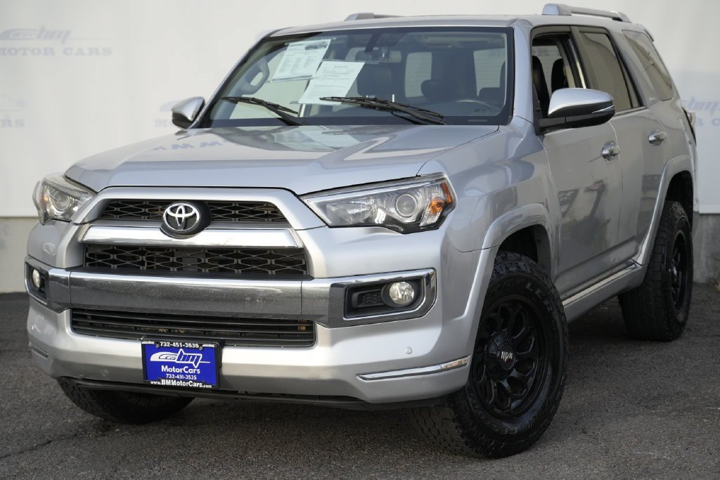 Used 2016 Toyota 4Runner Limited AWD/4WD image 2