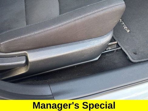 Used 2022 Nissan Sentra SV image 37