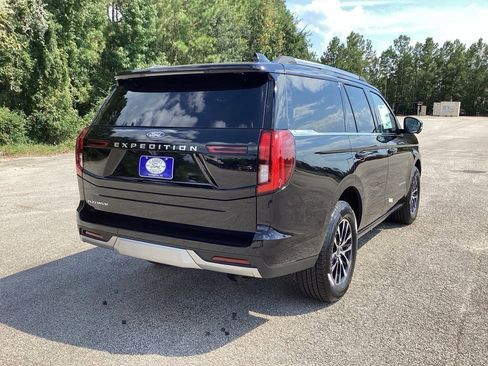 New 2025 Ford Expedition Platinum image 5