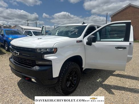Used 2020 Chevrolet Silverado 1500 LT Trail Boss AWD/4WD image 35