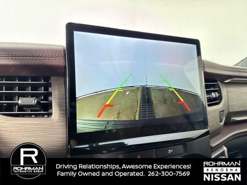 Used 2022 Ford Expedition Max Limited image 8