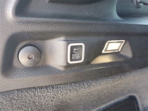 Used 2024 Jeep Grand Cherokee L Overland w/ Trailer Tow Package image 8