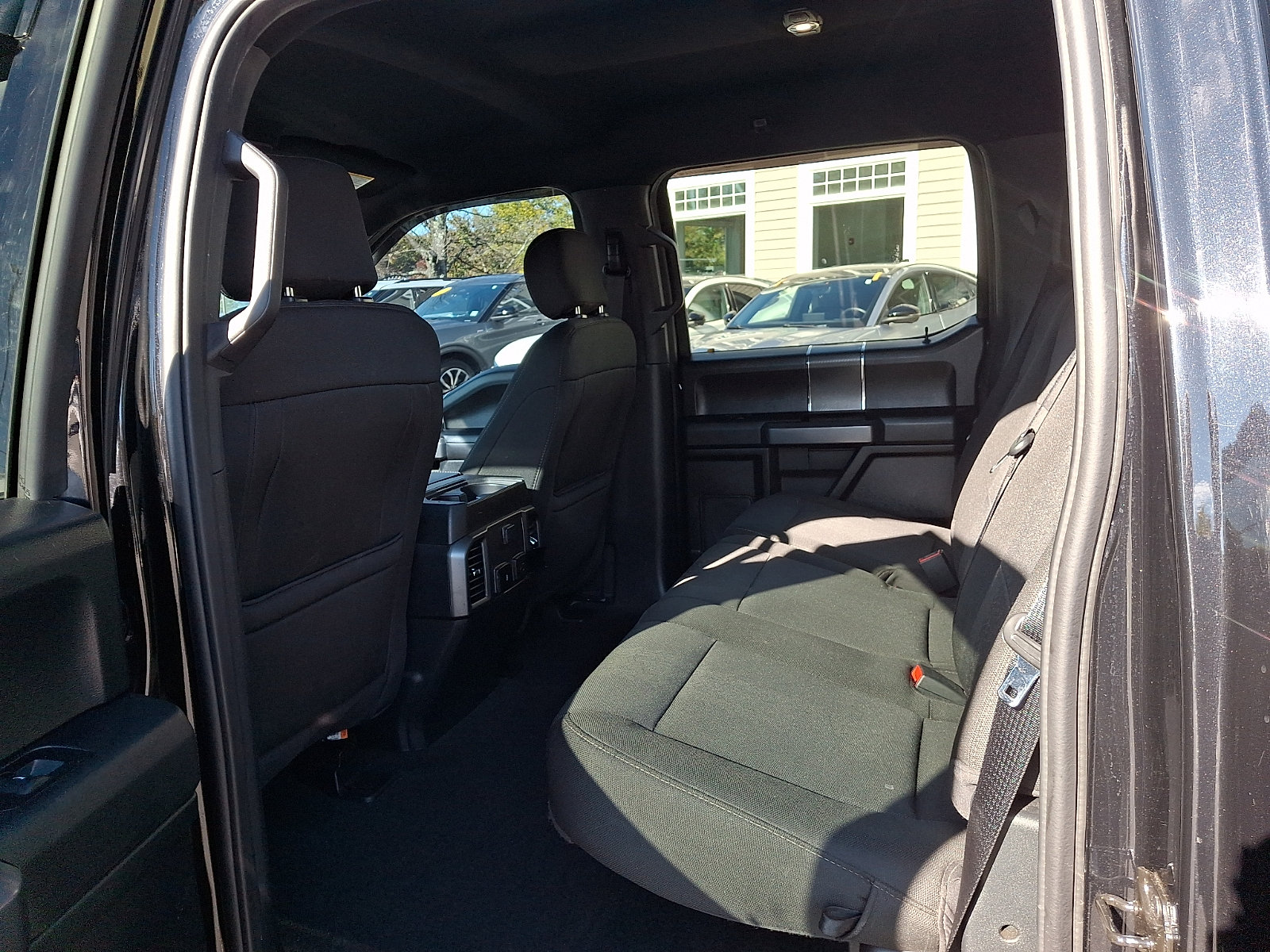 Used 2020 Ford F150 XLT w/ Equipment Group 302A Luxury AWD/4WD image 11