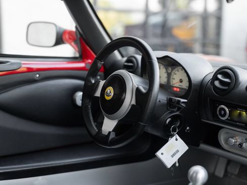 Used 2005 Lotus Elise RWD image 30