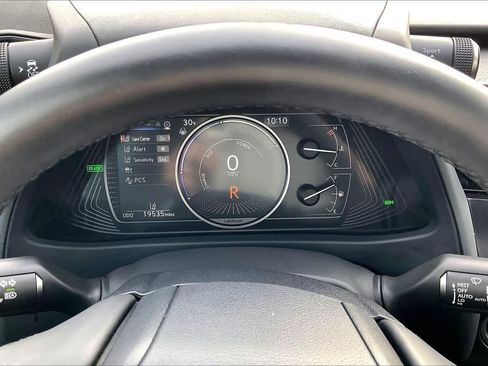 Used 2024 Lexus UX 250h F Sport image 28