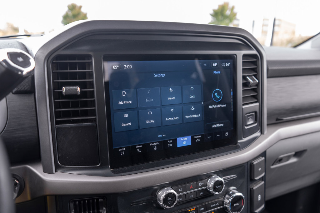 Used 2025 Ford F150 XLT w/ Equipment Group 301A Standard AWD/4WD image 27