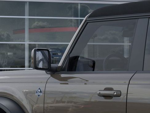 New 2025 Ford Bronco Outer Banks w/ Sasquatch Package AWD/4WD image 22