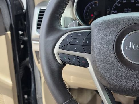 Used 2017 Jeep Grand Cherokee Overland RWD image 26