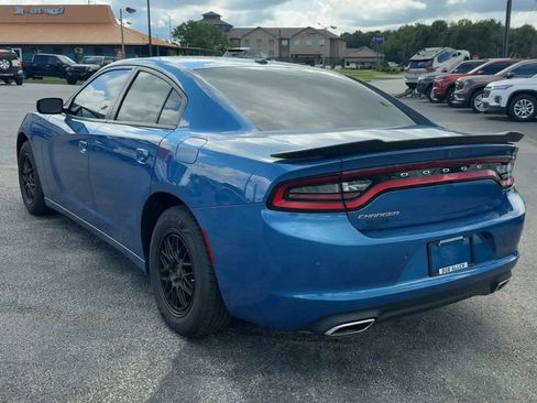 Used 2022 Dodge Charger SXT w/ Leather Interior Group RWD image 5