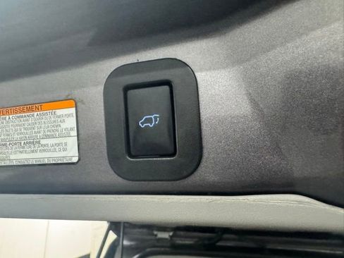 Used 2018 Toyota Sienna XLE AWD/4WD image 35