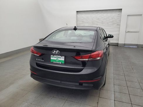 Used 2017 Hyundai Elantra SE image 7
