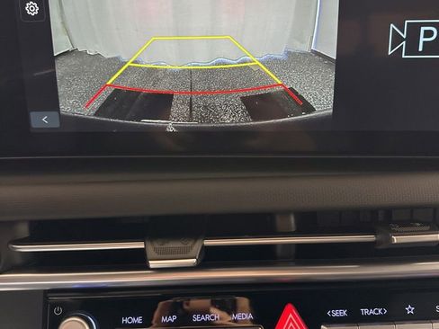 Certified 2025 Hyundai Santa Cruz SEL image 12