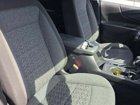 Used 2023 Chevrolet Equinox LT image 7
