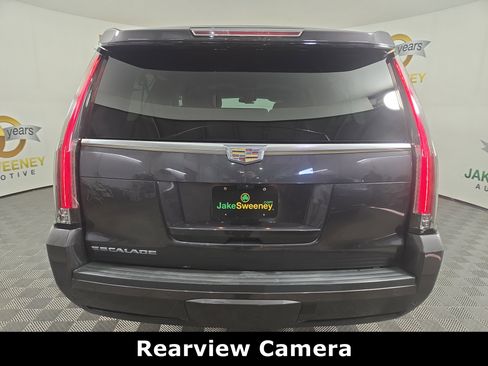 Used 2017 Cadillac Escalade ESV Luxury image 7