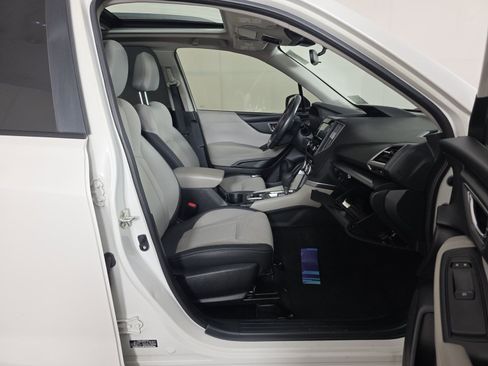 Used 2023 Subaru Forester Premium AWD/4WD image 13