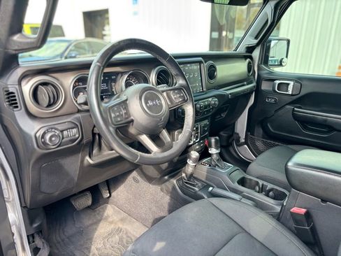 Used 2021 Jeep Wrangler Unlimited Sport image 8