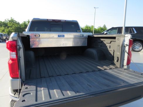 Certified 2023 Chevrolet Silverado 1500 LTZ AWD/4WD image 14