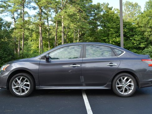 Used 2013 Nissan Sentra SR FWD image 8