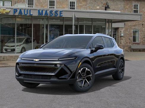 New 2026 Chevrolet Equinox EV LT image 6