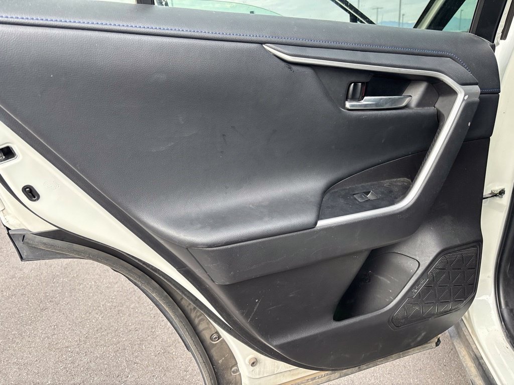 Used 2022 Toyota RAV4 XSE AWD/4WD image 7