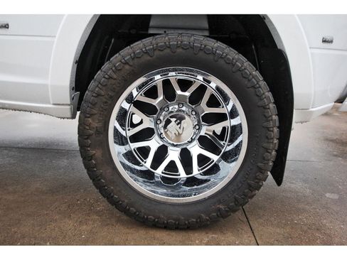 Used 2025 RAM 3500 Laramie w/ Towing Technology Group image 30