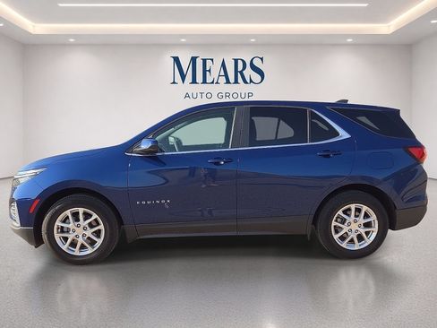 Used 2022 Chevrolet Equinox LT FWD image 2
