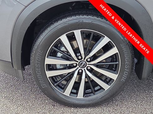Used 2025 Nissan Pathfinder Platinum w/ Cargo Package AWD/4WD image 7
