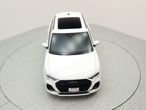 Used 2025 Audi Q3 2.0T Premium w/ Convenience Package AWD/4WD image 23
