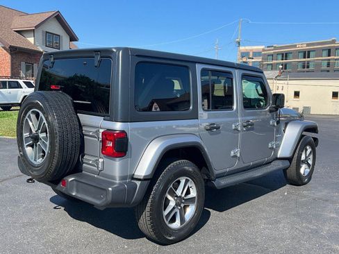 Used 2019 Jeep Wrangler Unlimited Sahara w/ Safety Group AWD/4WD image 7