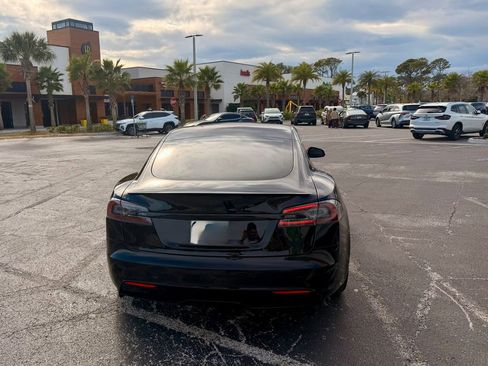 Used 2022 Tesla Model S image 3