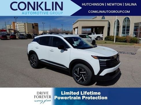 New 2026 Nissan Kicks SV w/ Cold Weather Package FWD image 1