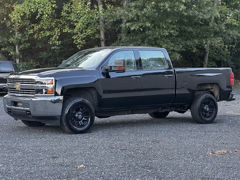 Used 2018 Chevrolet Silverado 3500 W/T image 4