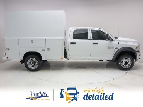 Used 2018 RAM 5500 Tradesman w/ Max Tow Package AWD/4WD image 2