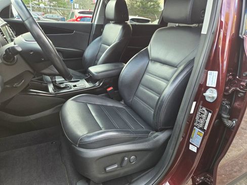 Used 2019 Kia Sorento EX w/ EX Touring Package image 6