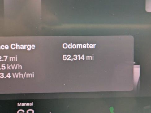 Used 2021 Tesla Model Y Long Range image 23