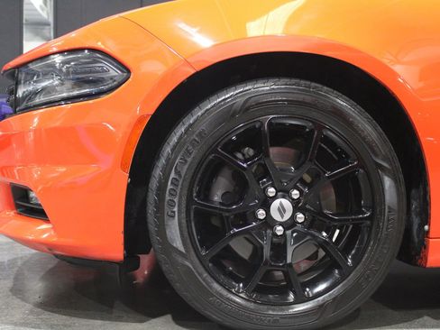 Used 2017 Dodge Charger SXT w/ Rallye Group AWD/4WD image 8