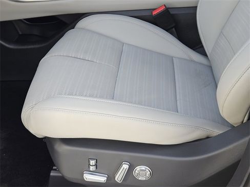 New 2026 Lincoln Nautilus Reserve image 23