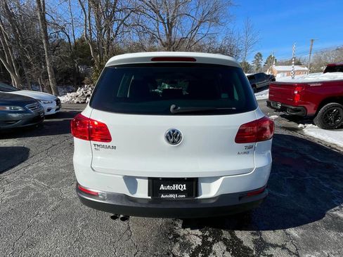 Used 2016 Volkswagen Tiguan SE image 8