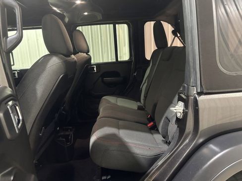 Used 2024 Jeep Wrangler Unlimited Rubicon w/ Convenience Group image 24