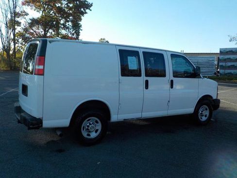 Used 2012 Chevrolet Express 3500 image 2