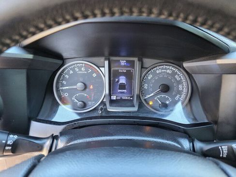 Used 2021 Toyota Tacoma TRD Sport image 21