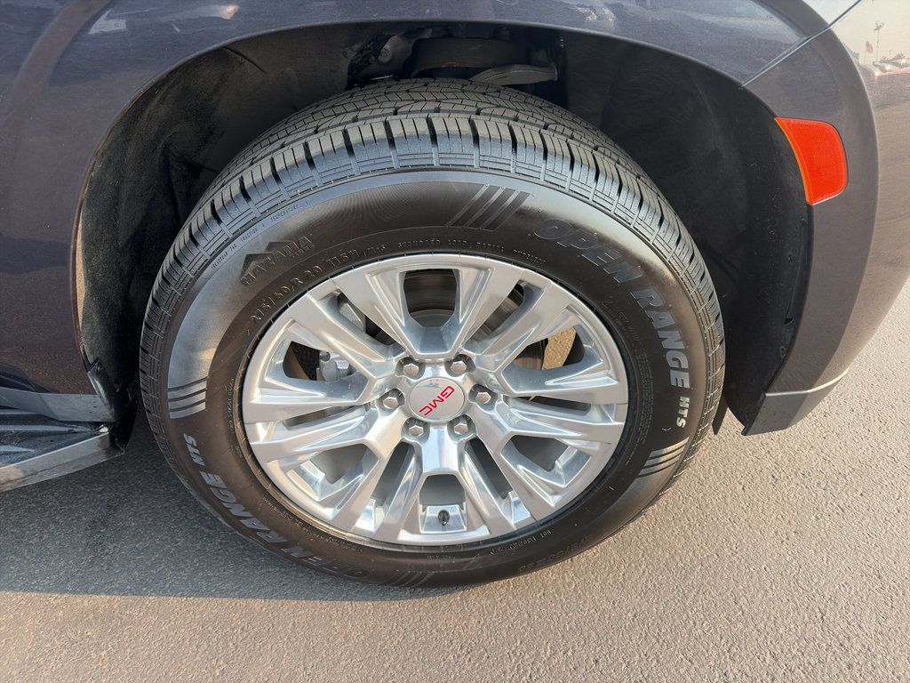 Used 2023 GMC Yukon Denali AWD/4WD image 9