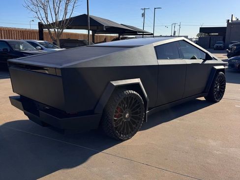 Used 2024 Tesla Cybertruck Cyberbeast image 8