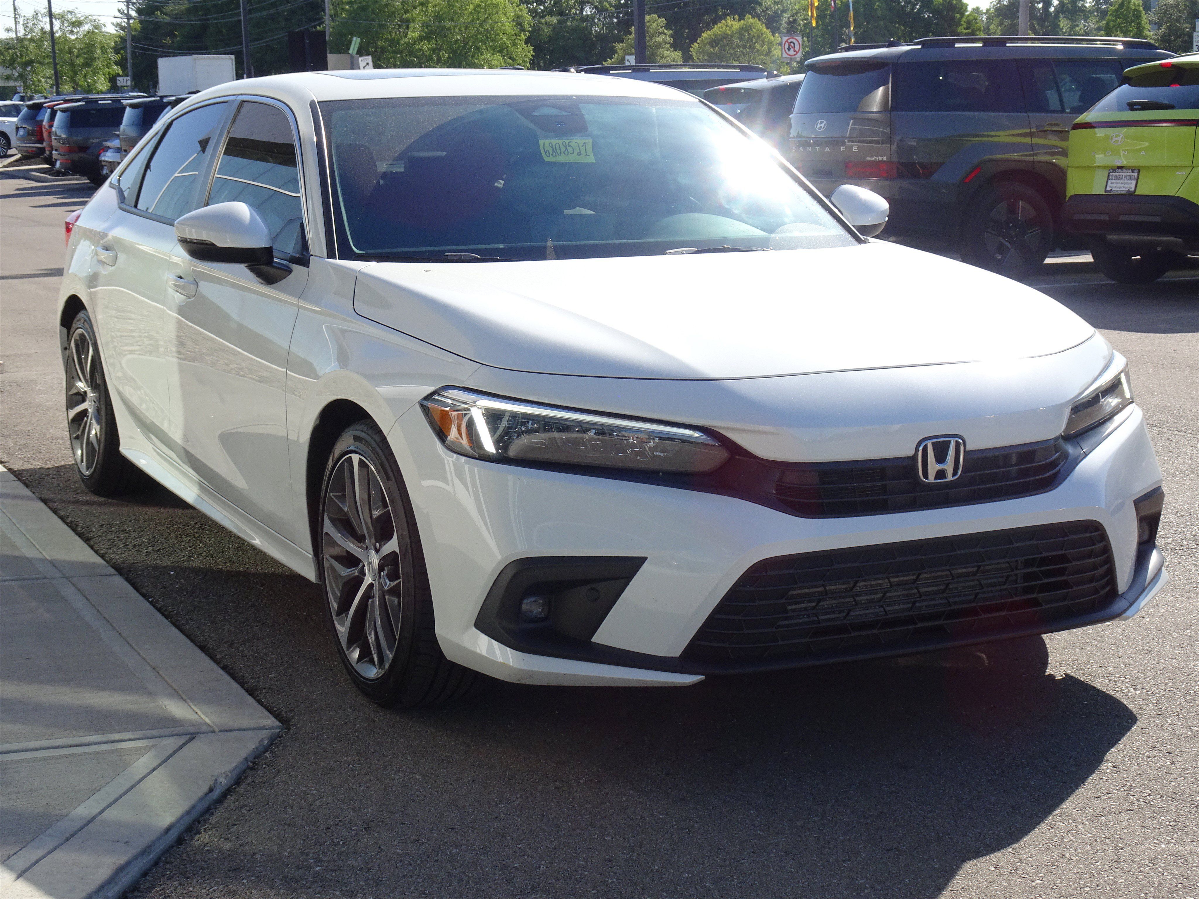 Used 2023 Honda Civic Touring image 6
