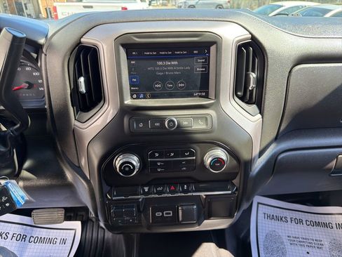 Used 2023 GMC Sierra 2500 Pro w/ Convenience Package AWD/4WD image 25
