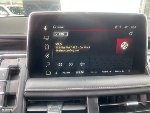 Used 2023 GMC Yukon XL SLT image 8