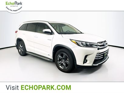 Used 2017 Toyota Highlander Limited Platinum